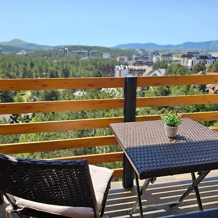 Апартаменты Leonardo 83 *