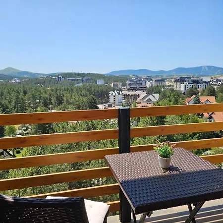 Leonardo 83 Апартаменты *