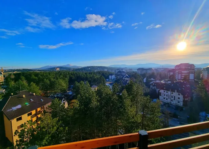 Appartement Leonardo 83 *