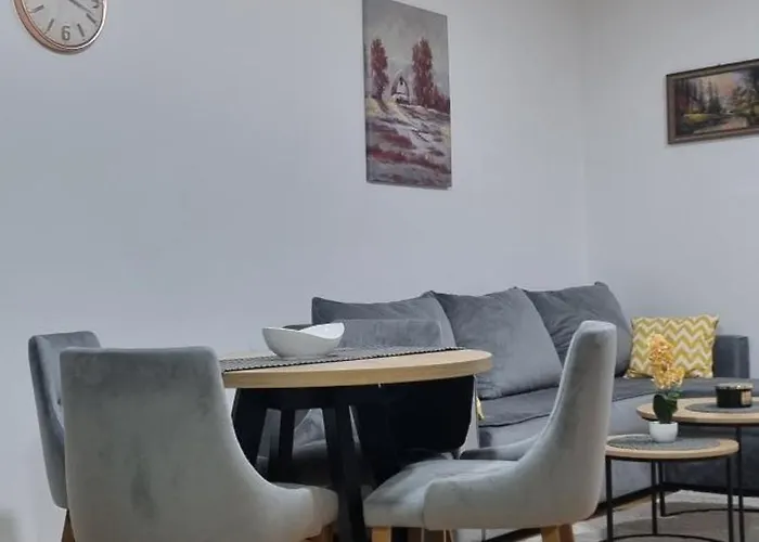 Διαμέρισμα Leonardo 83 *